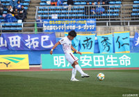 鈴木 孝司(琉球)が後半19分のPKを決めて、自身の今季の得点を6に伸ばす【明治安田J2 第5節 山形vs琉球】