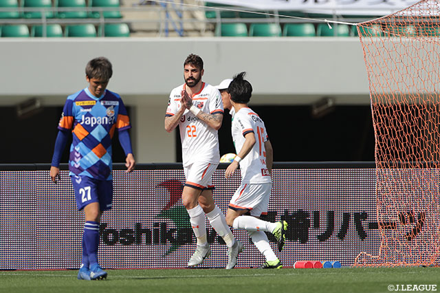 トラスタ凱旋試合となったフアンマ デルガド（#22）の恩返し弾で大宮が先制！【明治安田Ｊ２ 第6節 長崎vs大宮】