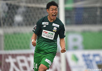 後半38分、粟飯原 尚平(岐阜)の得点で同点に追いつく!粟飯原はJデビュー戦でゴール!【明治安田J2 第6節 岐阜vs京都】