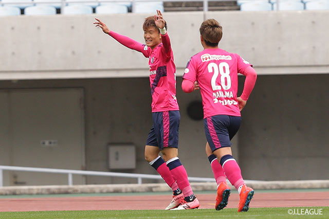 山田 寛人（#34）が2試合連続、今季4得点目となるゴールを決め、C大23が先制に成功した【明治安田Ｊ３ 第4節 C大23vs藤枝】