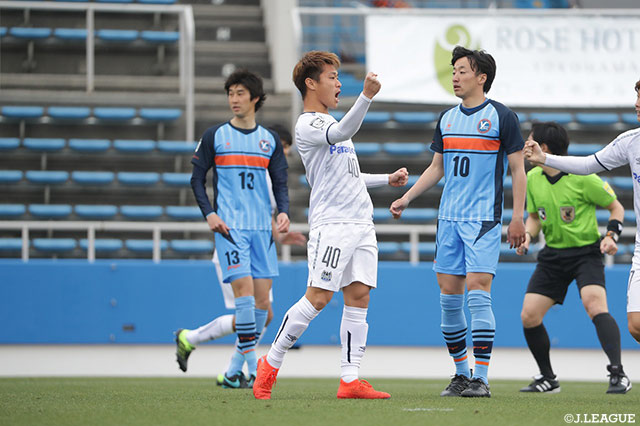 開始2分、右からの折り返しを食野 亮太郎（Ｇ大23）が右足で合わせ、電光石火の先制点を獲得！【明治安田Ｊ３ 第4節 YS横浜vsG大23】