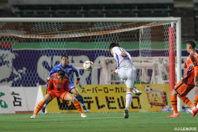 小西 雄大がミドルレンジから強烈なシュートを叩き込み、徳島が逆転に成功する！【明治安田Ｊ２ 第7節 山口vs徳島】