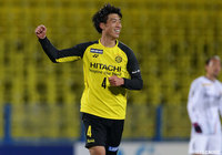 古賀 太陽（＃4）がこぼれ球をしっかりと詰め、柏が先制弾を奪う【明治安田Ｊ２ 第7節 柏vs長崎】