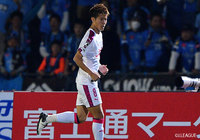 柿谷 曜一朗がPA手前から右足を振り抜いたボールはネットを揺らし、C大阪が先制に成功!【明治安田J1 第6節 川崎FvsC大阪】