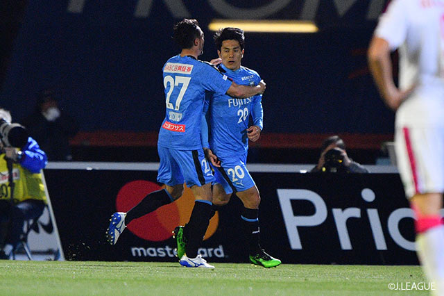 後半開始早々、知念 慶（#20）が2試合連続ゴールを決め、川崎Ｆは試合を振り出しに戻した！【明治安田Ｊ１ 第6節 川崎ＦvsＣ大阪】