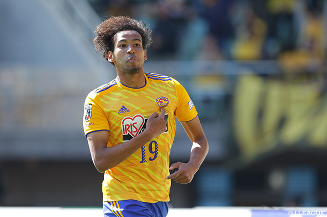 4連敗で最下位に沈む仙台が、ジャーメイン 良のゴールで先制！【明治安田Ｊ１ 第6節 仙台vs鳥栖】