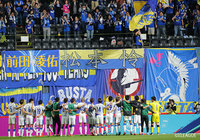 師弟対決となったペトロヴィッチ監督（札幌）と片野坂監督（大分）は1-2で大分に軍配！選手たちはアウェイの地に駆けつけたサポーターと共に歓喜した【明治安田Ｊ１ 第6節 札幌vs大分】