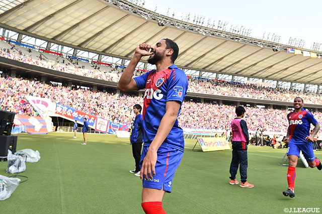 ディエゴ オリヴェイラ（FC東京）がジャエルとのワンツーで抜け出し、冷静にループシュートを放ち、逆転ゴールを決める！【明治安田Ｊ１ 第6節 FC東京vs清水】