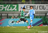 59分、杉本 太郎が右足を振り抜きホームの松本も1点を返す!【ルヴァンカップ GS第3節松本vs磐田】