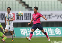 途中出場の安藤 瑞季が、GKとの1対1の場面でループシュートを流し込み、Ｃ大23が逆転に成功【明治安田Ｊ３ 第6節 C大23vs群馬】