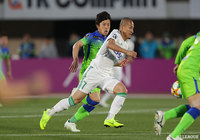 前田 大然は快速を飛ばし裏に抜けるなど持ち味をみせるもゴールを奪うことはできなかった【明治安田J1 第7節 湘南vs松本】