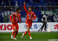 神谷 優太(#10)の今季2得点目となるゴールでアウェイの愛媛が先制!【明治安田J2 第9節 徳島vs愛媛】