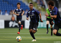 G大阪は後半からアデミウソンを投入!システムも4バックに変更し反撃を目指す【明治安田J1 第8節 G大阪vs大分】