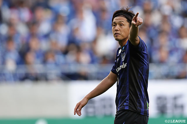 遠藤 保仁の今季初得点で追いついたＧ大阪。遠藤はこのゴールで自身の持つプロ1年目からの連続ゴール記録を22年に更新した【明治安田Ｊ１ 第8節 Ｇ大阪vs大分】