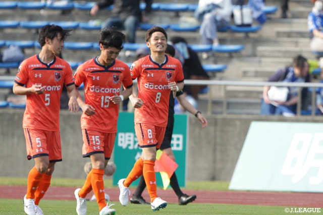 フアンマの落としを茨田 陽生が豪快に突き刺し、大宮が先制点を奪う【明治安田Ｊ２ 第10節 町田vs大宮】