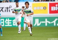 3バックの左で起用された杉岡 大暉(湘南)。フル出場を果たし、無失点勝利に貢献【明治安田J1 第9節 鳥栖vs湘南】