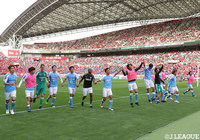 後半AT弾で勝利を手にした磐田。アウェイの地まで駆け付けたサポーターと今季2勝目を祝った【明治安田Ｊ１ 第10節 浦和vs磐田】