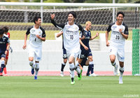 CKのチャンスに江坂 任が打点の高いヘディングシュートを叩き込み、アウェイの柏が先制を奪取!【明治安田J2 第12節 鹿児島vs柏】