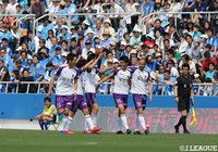 前半12分、右からのクロスに大野 耀平(#19)が頭で合わせてアウェイの京都が早々に先制!【明治安田J2 第12節 横浜FCvs京都】