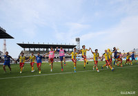 最後まで1点を守り抜き、北九州が4試合ぶりに白星を手にした!この結果、北九州が再び首位に返り咲く【明治安田J3 第8節 北九州vs群馬】