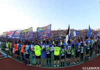 山形がホームで完封勝利。勝点を24に伸ばし、首位の水戸を追走する【明治安田Ｊ２ 第12節 山形vs岡山】