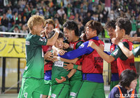 途中出場の永島 悠史（#28）にも得点が生まれ、岐阜が逆転勝利！9試合ぶりの勝点3を手にした【明治安田Ｊ２ 第12節 岐阜vs琉球】