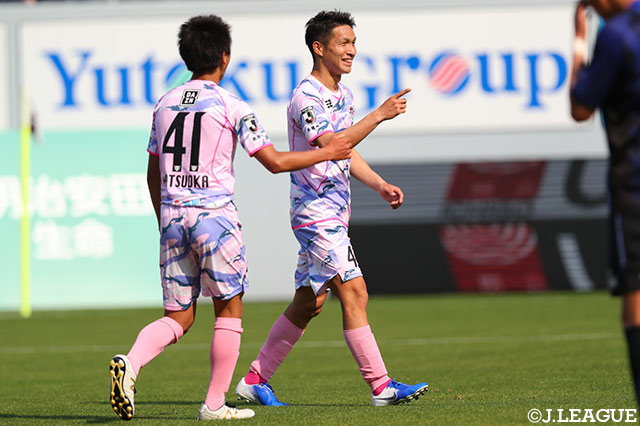 フェルナンド トーレスの強引なシュートから最後は原川 力（#4）！鳥栖が終盤に3点目をゲット【明治安田Ｊ１ 第11節 鳥栖vsＧ大阪】