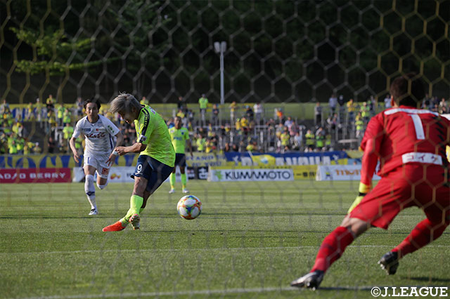 大黒 将志の4試合連続となるゴールで栃木が先制に成功する【明治安田Ｊ２ 第13節 栃木vs甲府】