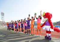 京都は2連勝で4位浮上！スタジアムに駆け付けたサポーターと勝利を祝った【明治安田Ｊ２ 第13節 京都vs岡山】