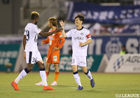 八反田 康平(鹿児島/#21)が強烈なシュートを叩き込み、後半序盤に貴重な追加点を挙げる!【明治安田J2 第13節 愛媛vs鹿児島】