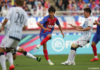 カウンターからペナルティエリア内に進入した久保 建英が左足のシュートを叩き込み、FC東京が追加点を奪う【明治安田J1 第12節 FC東京vs札幌】