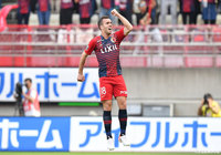 セルジーニョの狙いしましたシュートが決まり、鹿島がリードを3点に広げる【明治安田Ｊ１ 第12節 鹿島vs松本】