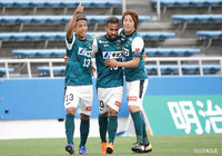 フリーになった平石 直人(#13)がクロスボールをワンタッチで沈め、相模原が同点に追いつく【明治安田J3 第9節 YS横浜vs相模原】