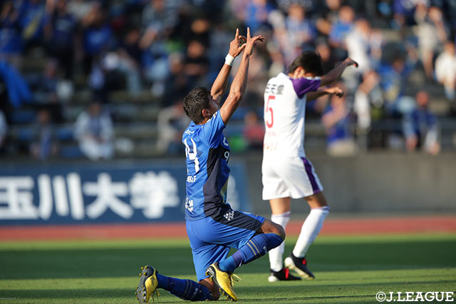 後半21分、ロメロ フランクがPA内でDFをかわして放ったシュートが決まり、町田が逆転に成功【明治安田Ｊ２ 第14節 町田vs京都】