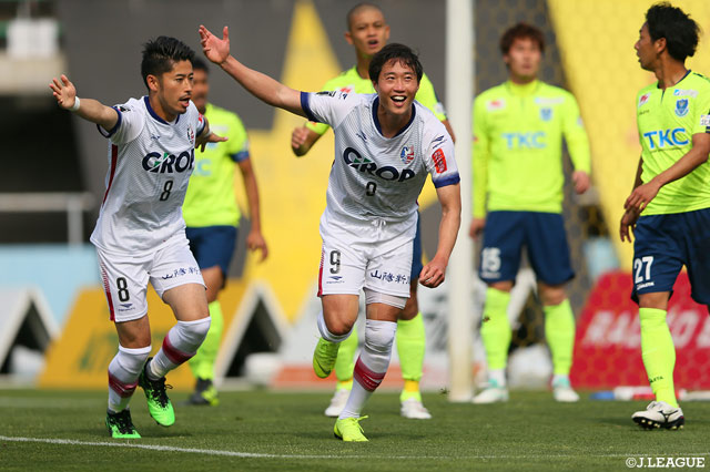 イ ヨンジェの3試合連続となるゴールが決まり、岡山が先制点を奪う【明治安田Ｊ２ 第15節 栃木vs岡山】