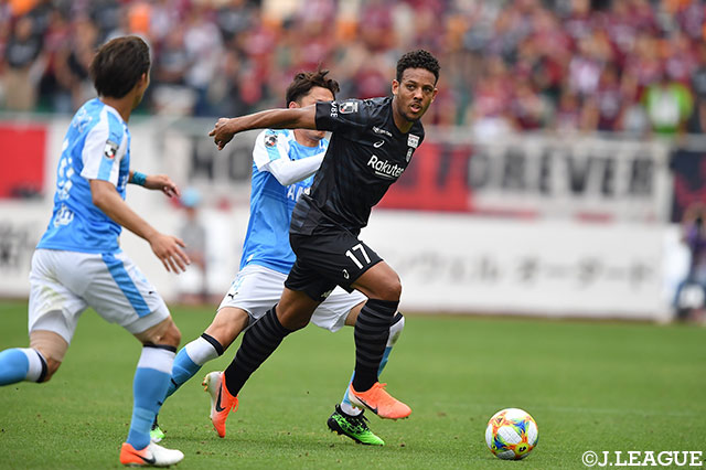 2試合連続ゴール中のウェリントン（神戸）にボールを集めるが、追加点は奪えない【明治安田Ｊ１ 第14節 磐田vs神戸】