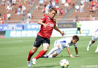 清原 翔平(金沢)がドリブルでDFをかわし、敵陣に進入!【明治安田J2 第16節 金沢vs徳島】