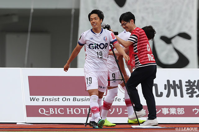 仲間 隼斗の立て続けのゴールで、アウェイの岡山が点差を2点に広げる【明治安田Ｊ２ 第17節 長崎vs岡山】