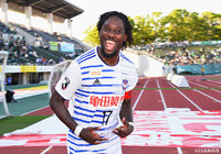 連敗中のチーム同士の一戦は、カウエの2ゴールを含む3得点を奪った新潟に軍配が上がった【明治安田Ｊ２ 第17節 岐阜vs新潟】