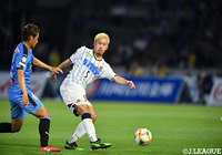 古巣戦となった福森 晃斗（札幌）。この試合でもフル出場を果たした【明治安田Ｊ１ 第15節 川崎Ｆvs札幌】