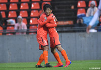 奥抜 侃志の2試合連続ゴールが決まり、ホームの大宮がリードを奪う【明治安田Ｊ２ 第18節 大宮vs岐阜】