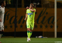 堀米がライン際からマイナスに折り返すと、ニアサイドで船山 貴之が合わせ千葉がリードを2点に広げる【明治安田J2 第18節 千葉vs鹿児島】