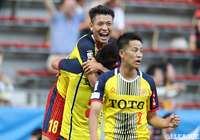 町野 修斗(#18)の2試合連続となるゴールで北九州が先制に成功する【明治安田J3 第12節 北九州vs福島】