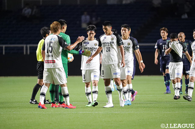 柏は江坂 任（#10）の土壇場同点弾で勝点1をもぎ取った【明治安田Ｊ２ 第18節 福岡vs柏】