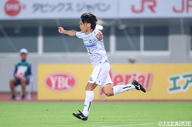 前半31分、田中 達也が放ったボレーシュートが決まり、アウェイのＧ大阪が先制！【ルヴァンカップ プレーオフステージ 第1戦 長崎vsＧ大阪】