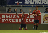 後半開始早々に得たPKをアンデルソン ロペス(#11)が決めて、札幌が先制に成功する【ルヴァンカップ プレーオフステージ 第1戦 磐田vs札幌】