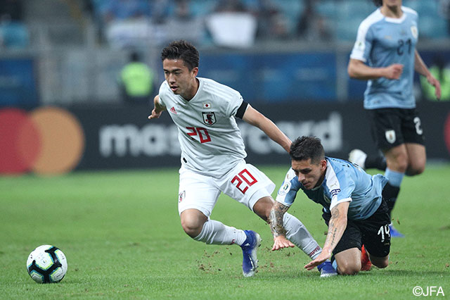 トップ下に入った安部 裕葵（鹿島）。後半22分までプレー【コパ・アメリカ GS 第2節 ウルグアイvs日本】