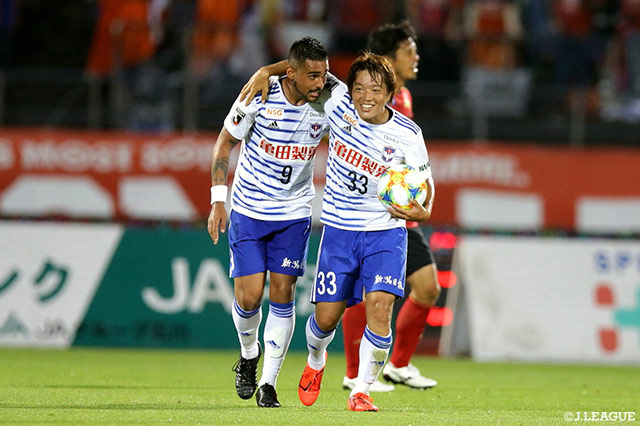 レオナルドの低いクロスに高木 善朗が飛び込み、新潟が同点に追いつく！【明治安田Ｊ２ 第19節 金沢vs新潟】