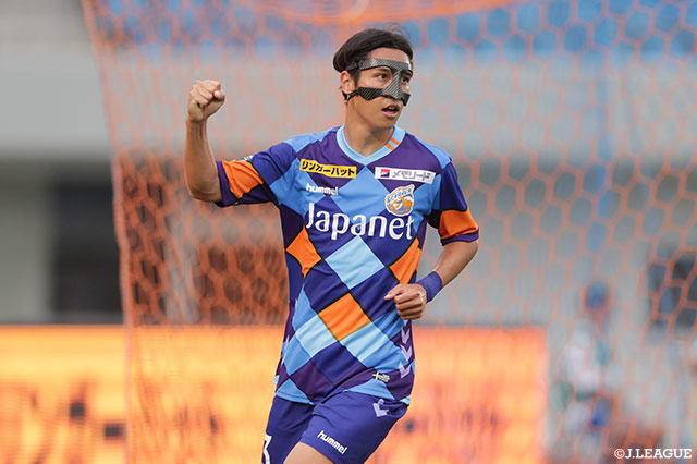 呉屋 大翔がＪ２連続試合得点ランキングトップタイに並ぶ7試合連続ゴールを沈め、長崎が1点を返す【明治安田Ｊ２ 第19節 長崎vs山形】