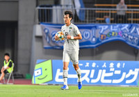 ゴール前でマークを外したヤン ドンヒョンが左サイドからのクロスをワンタッチで沈め、アウェイの福岡が1点差に詰め寄る！【明治安田Ｊ２ 第19節 徳島vs福岡】